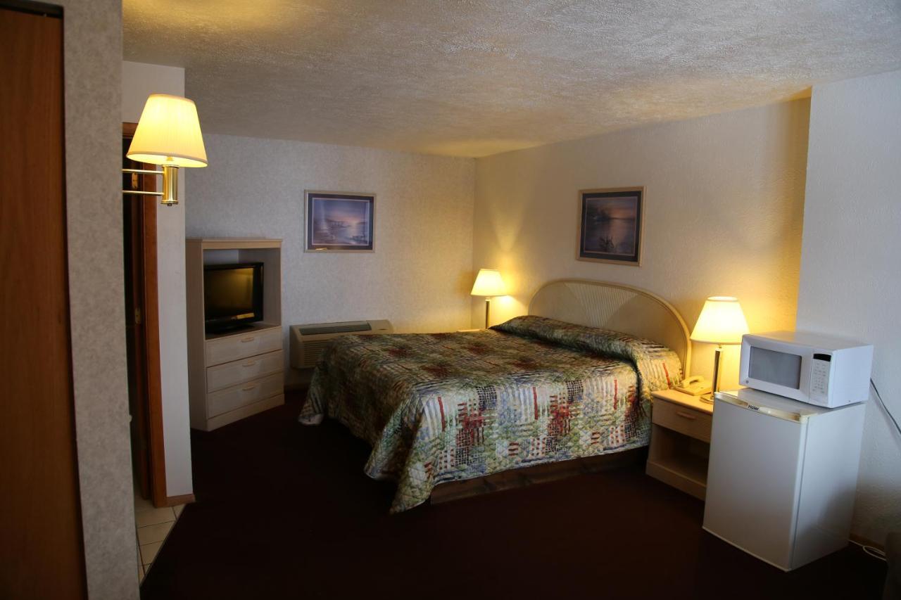 Gray Wolf Lodge Manistique Exteriér fotografie